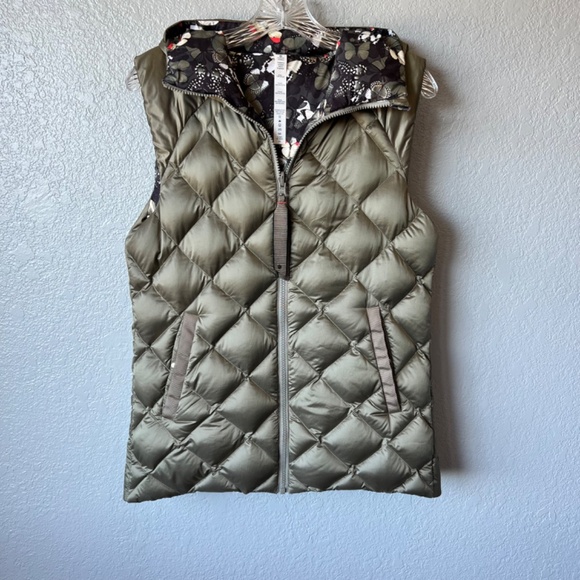 Lululemon The Fluffiest down reversible puffer vest sz 8 - Picture 4 of 15